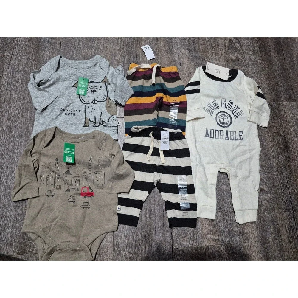 Gap baby clothes organic bundle size 0-3 months nwt